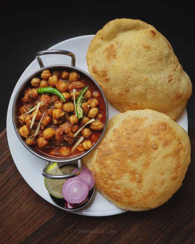 CHOLLE BHATURE/ POORI